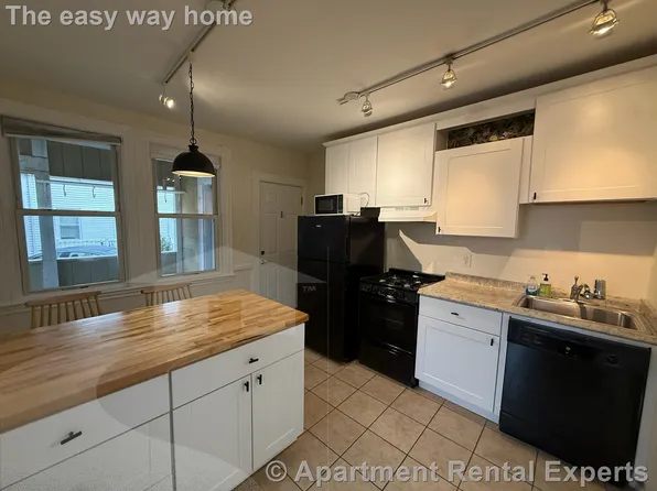 255 Beacon St APT 2, Somerville, MA 02143