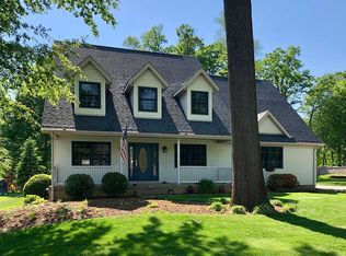 130 Maple Grove Dr, Butler, PA 16001