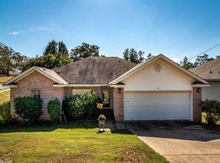 16 Perin Rd, N Little Rock, AR 72118