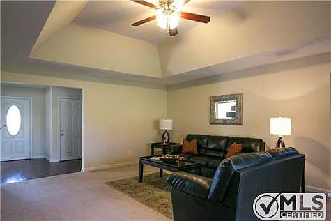 3rd image of 110 Blossom Ct
