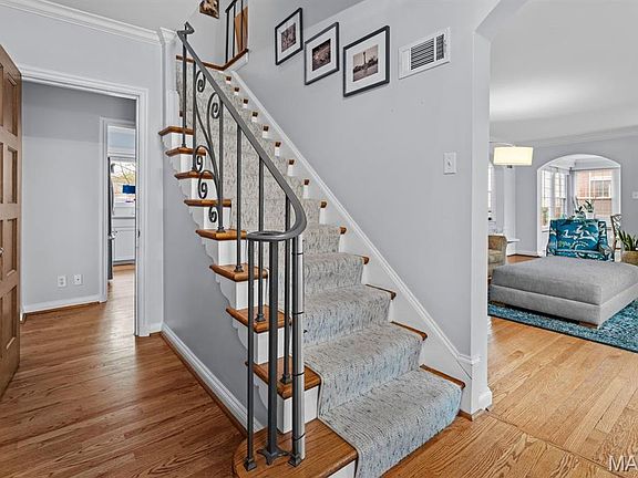 4th image of 8141 Gannon Ave