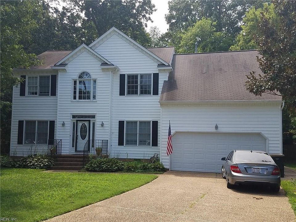 1st image of 212 Halles Run