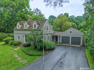 17 Curtiss Road, Woodbury, CT 06798