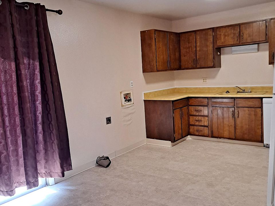 1st image of 2011 Zinno Blvd APT A