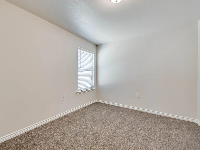 1325 Hogback Way — Photo 12