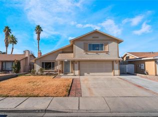 1325 Labrador Dr, Las Vegas, NV 89142