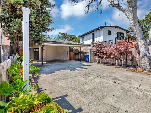 4th image of 225 Treasure Island Dr