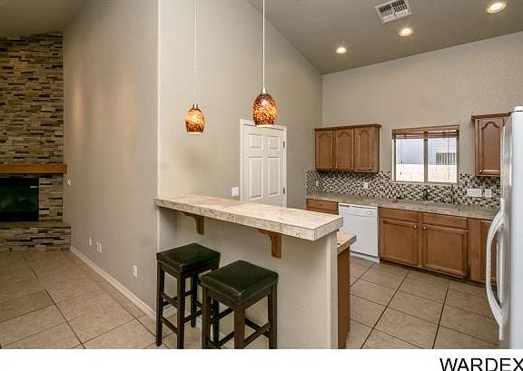 5th image of 3580 N Lomita St