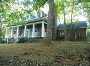 285 Deep Woods Dr, Marion, NC 28752
