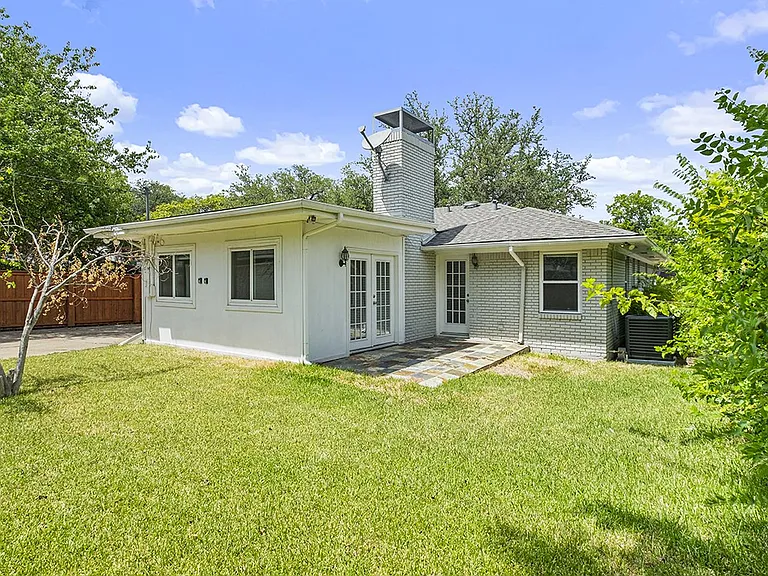 6802 Blessing Dr — Photo 20