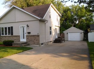 807 E Lincoln Ave, Little Chute, WI 54140