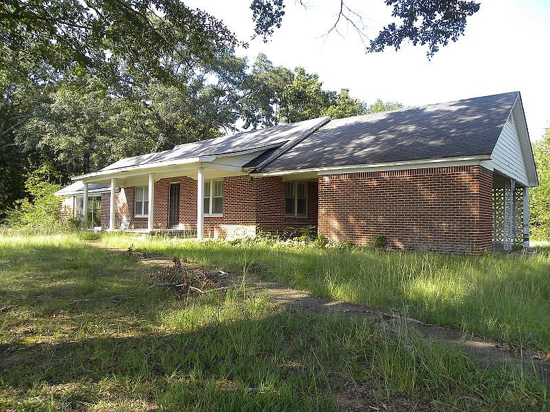 237 Hwy 72 W, Burnsville, MS