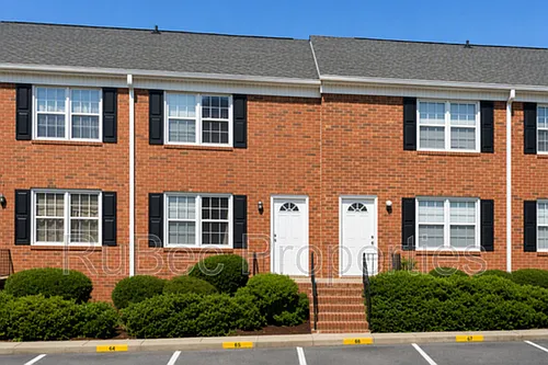 913 Nottingham Dr #40 Photo 1