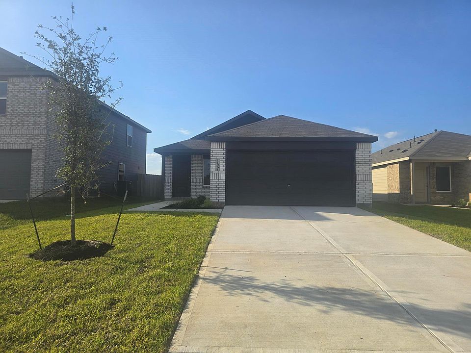 1st image of 11961 Noble Wood Village Dr