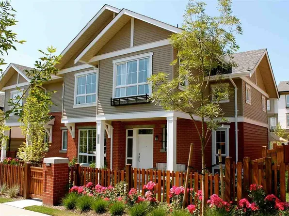 6893 195a St, Surrey, BC V4N 6K3