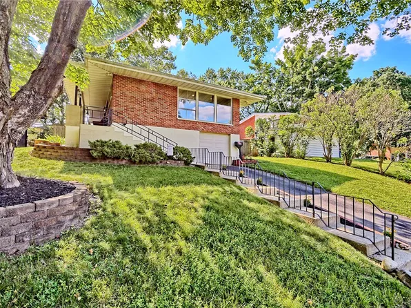 2109 Ward Hill Ave, Dayton, OH 45420