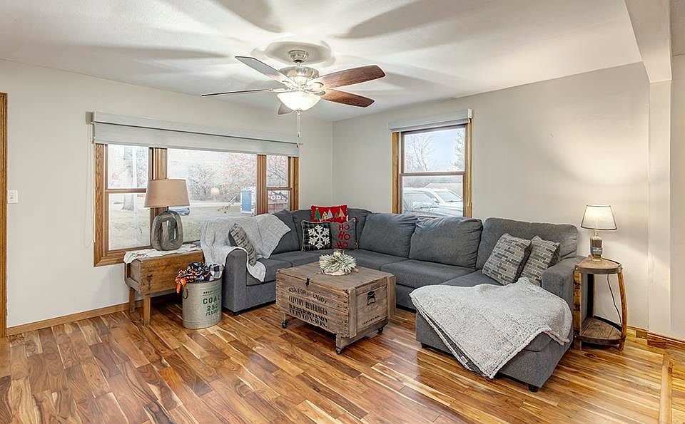 2858 Blackhawk Rd, Rockford, IL 61109 Zillow