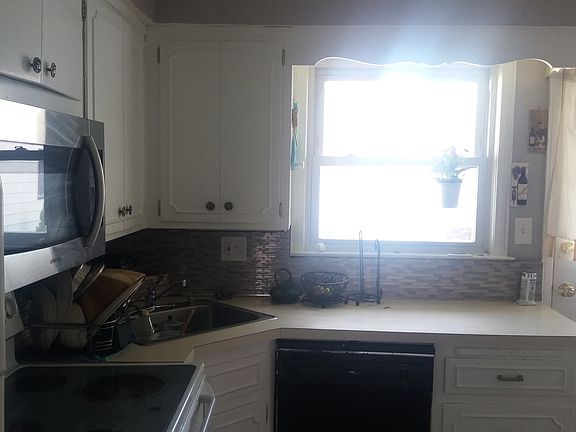 5th image of 1046 Garden Pl