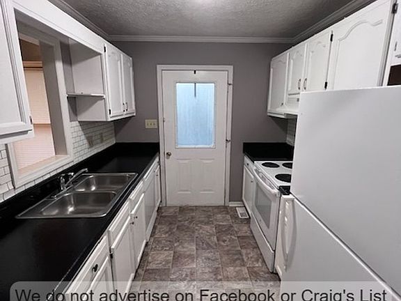 4th image of 516 Crooked Creek Ct