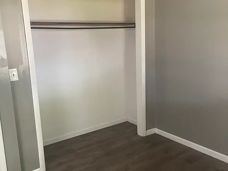 710 Van Buren St — Photo 6