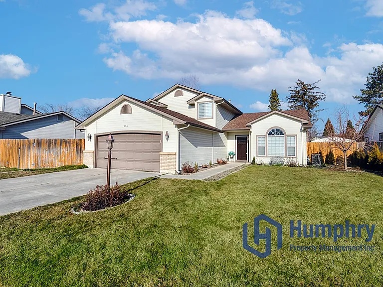 256 W Woodbury Dr — Photo 2