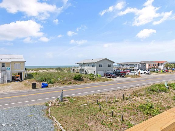 4th image of 1026 W Beach Drive