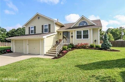 1st image of 922 Clay Meadows Ct