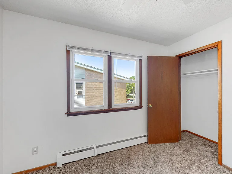 Plaza Manor — Photo 61