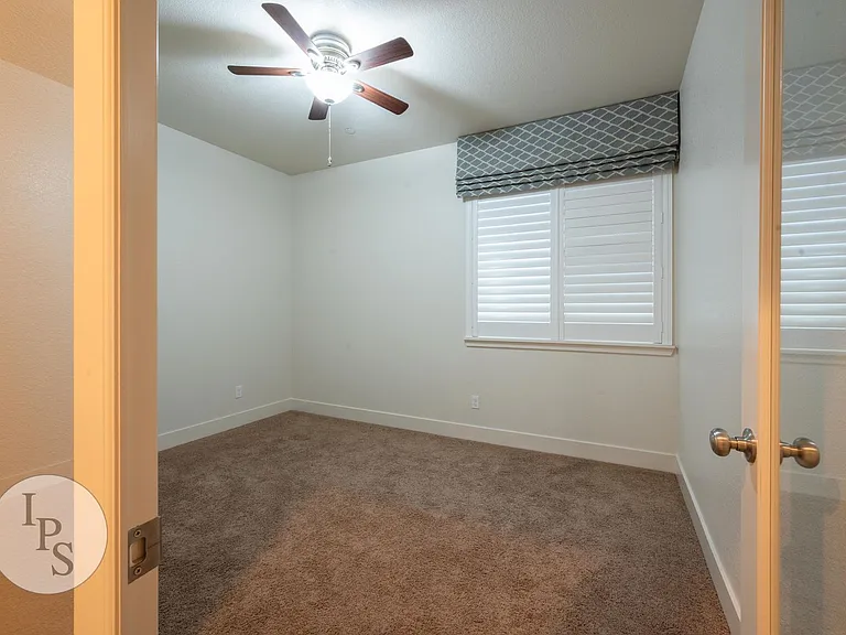 3245 Lexington Ave — Photo 9