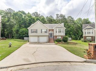 2757 Luke Dr, Ellenwood, GA 30294