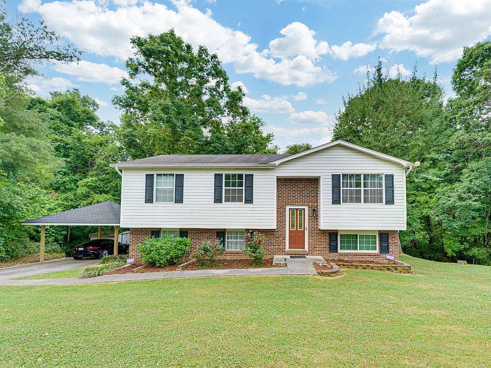 1st image of 1612 NW Buttercup Cir