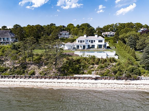 4th image of 32 Westway Dr