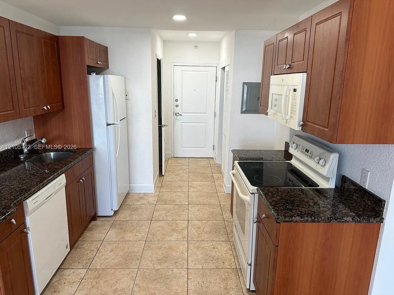 401 Blu Of North Beach Co — Photo 2