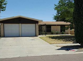 10336 Bon Aire Dr, El Paso, TX 79924