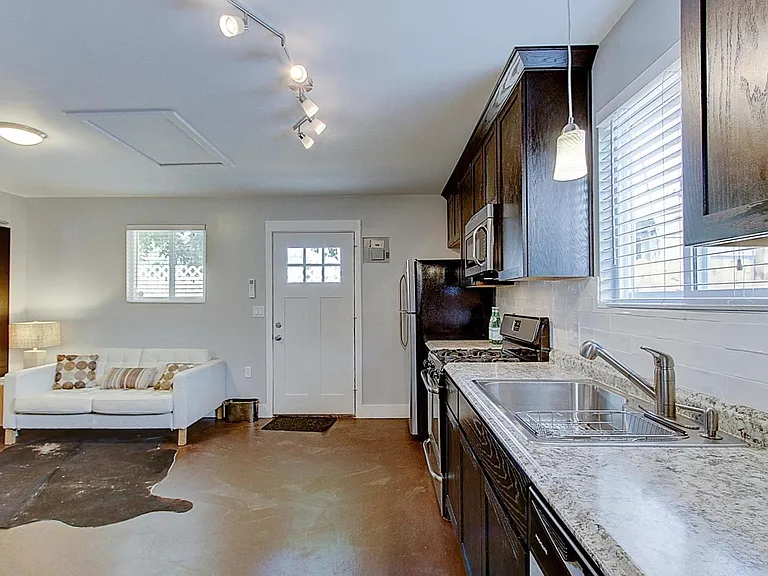 1519 King St #CH — Photo 5