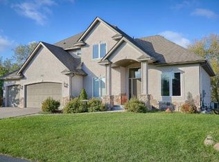 9452 Stable Path, Eden Prairie, MN 55347