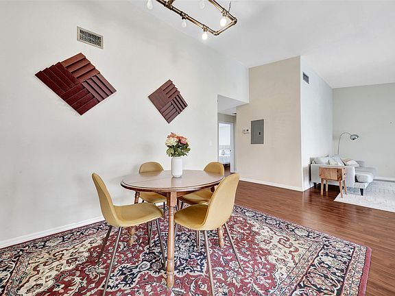 4th image of 2805 Zorno Way #2805