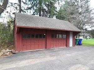 DETACHED GARAGE
