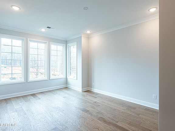 3rd image of 1636 Misty Lake Dr