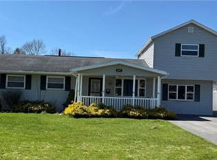 407 Deland Dr, Utica, NY 13502