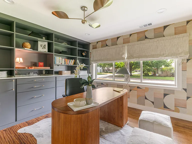 9831 Lakemont Dr — Photo 13