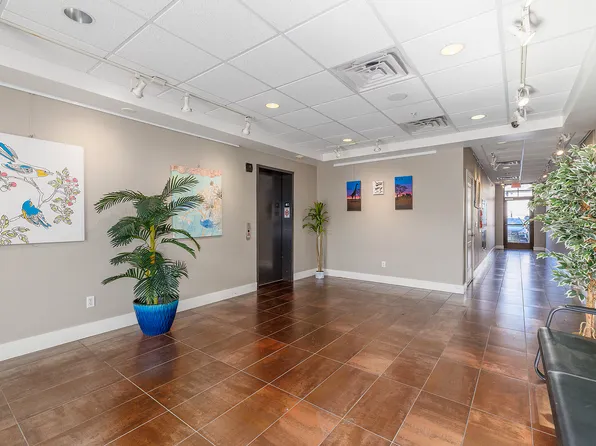 Six23 Condos, 623 W Walnut St Unit 207, Springfield, MO 65806