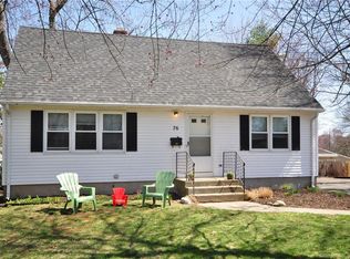 76 Walnut St, Newington, CT 06111