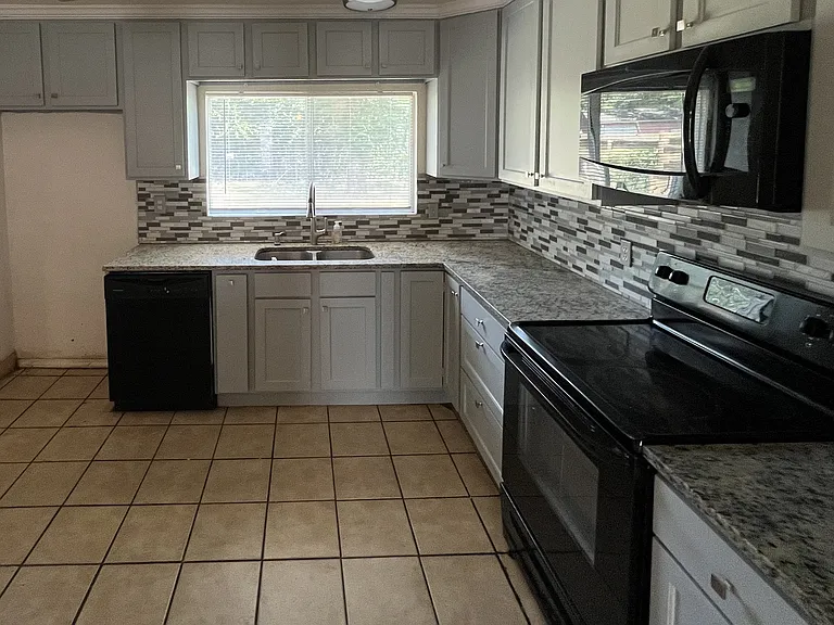 5346 War Horse Dr — Photo 4