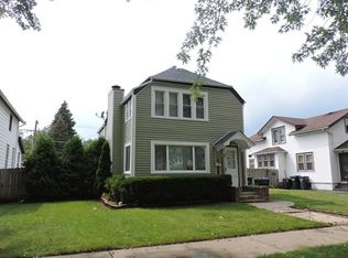 1112 Hickory St, Waukegan, IL 60085