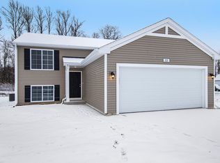 7999 Sierra Dr, Belding, MI 48809