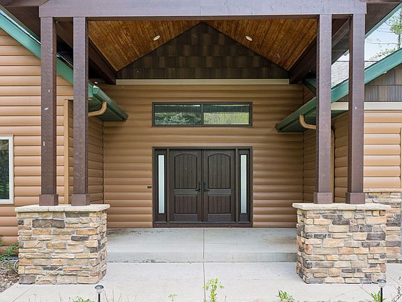 3rd image of 28760 N Lake Dr