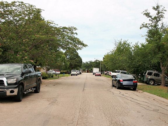 5th image of 1111 Autumn Oak Dr