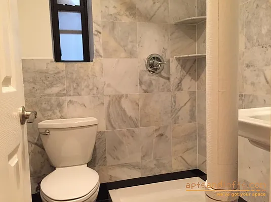 Rented by aptsandlofts.com | media 44