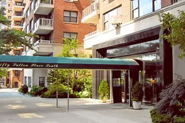 Sold by Douglas Elliman | media 14